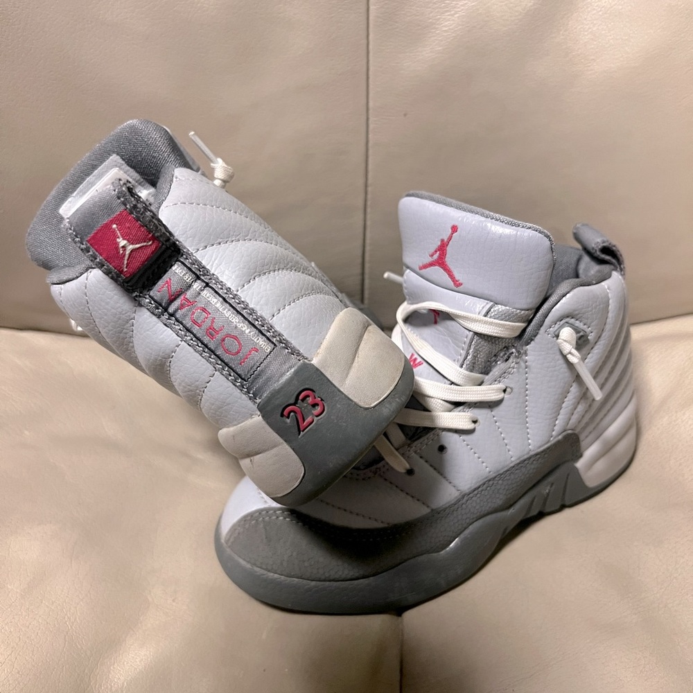 Nike Air Jordan 12 retro shoes size 11C toddler kids girls